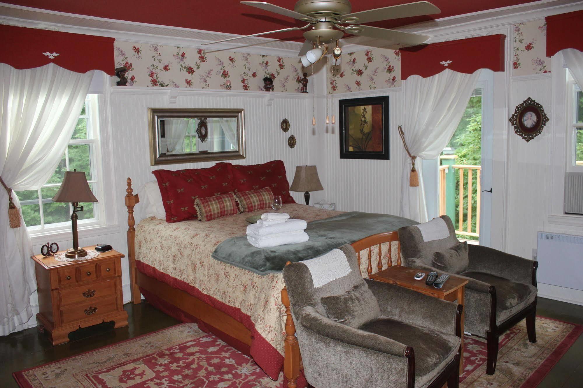 Domaine Les Boises Lee Farm S.A Bed & Breakfast Stanstead Ngoại thất bức ảnh
